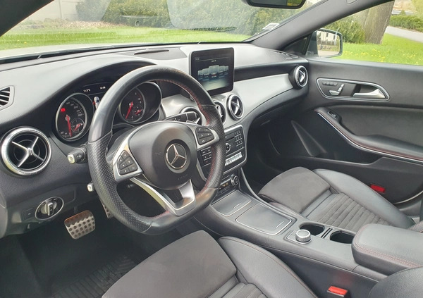 Mercedes-Benz CLA cena 99900 przebieg: 220000, rok produkcji 2017 z Kościan małe 667